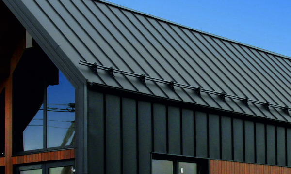 Standing seam roofing panels